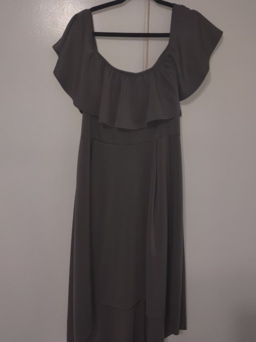 Off shoulder High-Low dress - size 22
